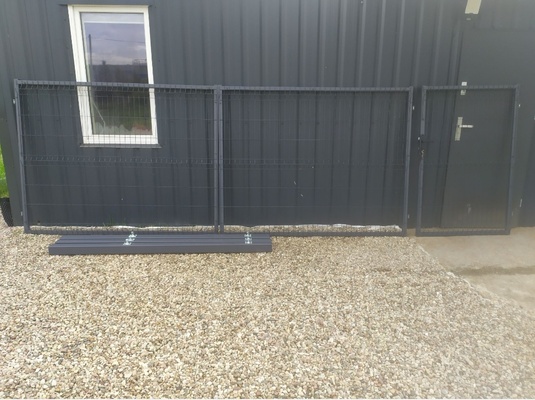 Elbląg Brama panelowa dwuskrzydłowa, furtka, słupy