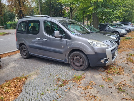 Elbląg Peugeot Partner Tapee 1,6HDi 110km, salon Elbląg