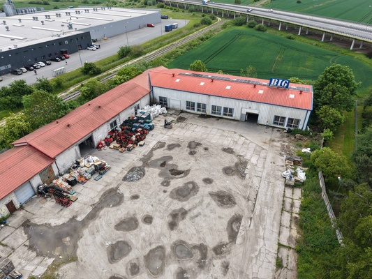 Elbląg Na sprzedaż Hala magazynowa o pow.1000m2 położony na działce o pow.3221m2,Elbląg, ul. Żuławska, wyjazd na drogę