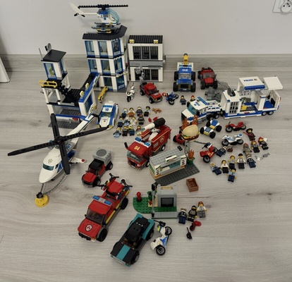 Elbląg Sprzedam 
1.Duży zestaw  klocków Lego z serii city 
Policja i  straż pożarna, klocki używane w stanie bdb-