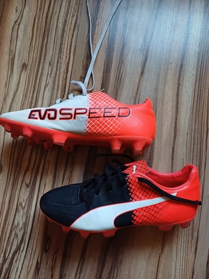 Elbląg Puma Evospeef rozmiar 25.5 piłkarskie stan bardzo dobry