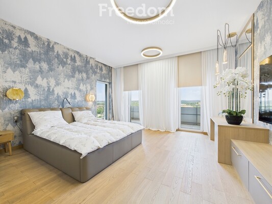 Elbląg FREEDOM NIERUCHOMOŚCIWynajmę mieszkanie - Elbląg, Królewiecka. Wyjątkowe 125 m² z tarasem 60 m² i dwoma