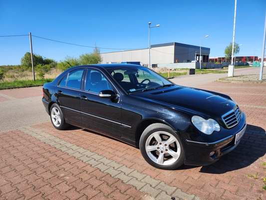 Elbląg MERCEDES - BENZ C KOMPRESOR 180Sprawny mechanicznie 100%ROK PRODUKCJI 2006POJEMNOŚĆ 1,8 BENZYNAMOC 143