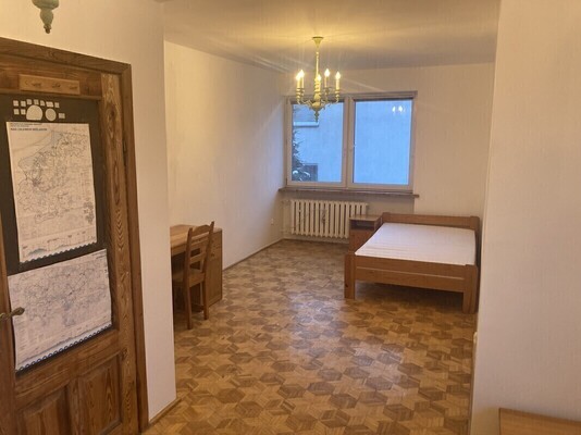 Elbląg Wynajmę umeblowany pokój z balkonem (25m2) w domu jednorodzinnym, do dyspozycji kuchnia, dwie łazienki,