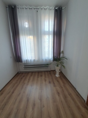 Elbląg Wynajmę 2 pomieszczenia, na usługi kosmetyczne, stylizacja rzęs, przedłużenie paznokci, makijaż, masaże, całe