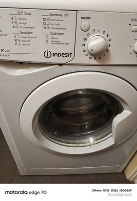Elbląg Oddam za darmo pralkę Indesit. Głośno odwirowuje. Zniesienie z drugiego piętra i transport we własnym zakresie.