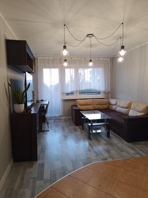 Elbląg Wynajem 2 pokojowego mieszkania na I piętrze z balkonem w Elblągu nad Jarem.