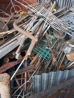 Elbląg ODBIORĘ ZALEGAJĄCY ZŁOM, WSZELKIE ELEKTRO-ŚMIECI, STARE KABLE, PIECYKI ITP W CENIE ZALEGAJĄCEGO ZŁOMU, MOGĘ NP,