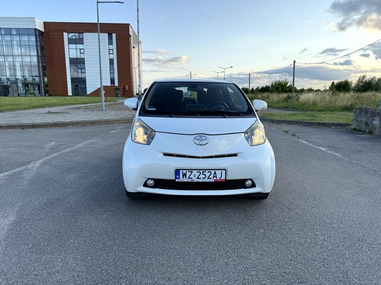 Elbląg Toyota iQ 1.0 Sol