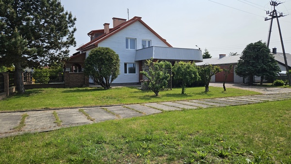 Elbląg 🏡 Wyjątkowy dom szeregowy z dużą działką i garażem w Starym Polu!