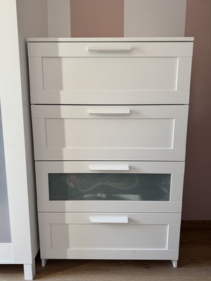 Elbląg Sprzedam komodę Ikea stan bardzo dobra cena 250zl odbiór osobisty tel