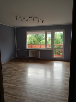 Elbląg Wynajmę mieszkanie 3 pokojowe z oddzielną kuchnią i balkonem, na osiedlu Nad Jarem od 01.08.25.Opłaty łącznie