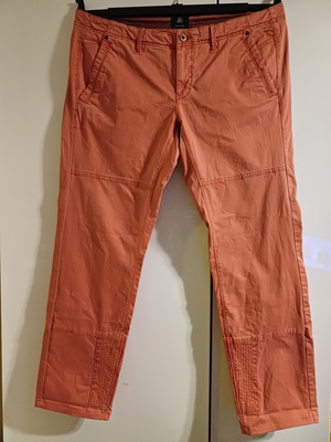 Elbląg Spodnie marki GAASRA holenderska marka wysoka jakość i elegancja, spodnie materiałowe na wiosne