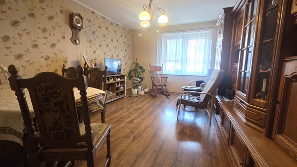 Elbląg KWADRAT NIERUCHOMOŚCI3 pokoje, 64,89 m2II piętroblok przy ul. Mickiewiczamedia z miastablisko dworca PKP, PKS