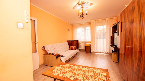 Elbląg * * * ABC NIERUCHOMOŚCI * * *NOWA OFERTA! MIESZKANIE 2-POKOJOWE - PARTER, BALKON I ŚWIETNA LOKALIZACJA!2 pokoje