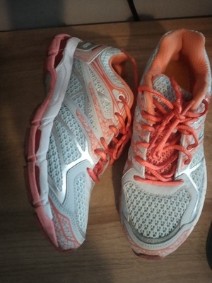 Elbląg Adidasy sportowe Dual Dens plus gratis. 
Sprzedam śliczne adidasy damskie. Bez uszkodzeń - stan dobry. 
Rozmiar