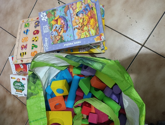 Elbląg Oddam puzzle i klocki piankowe dla dzieci. Stan dobry. Kontakt tylko sms