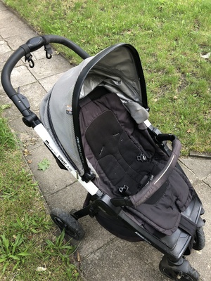Elbląg Oddam wozek spacerówkę. Espiro Sonic Air. Wozek stał na strychu. Trzeba go wyprać. I wymienić przednie koło.