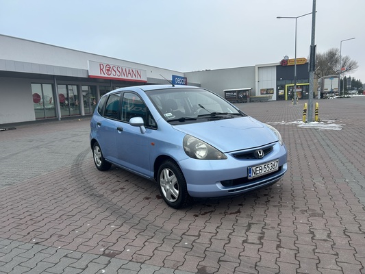 Elbląg Sprzedam małe zwinne i pakowne auto Honda Jazz z 2003r , 1.4 w benzynie.
Auto jest w dobrym stanie technicznym.