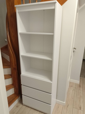 Elbląg Oddam za darmo biały regał w dobrym stanie. .
Wymiary 180x60x33