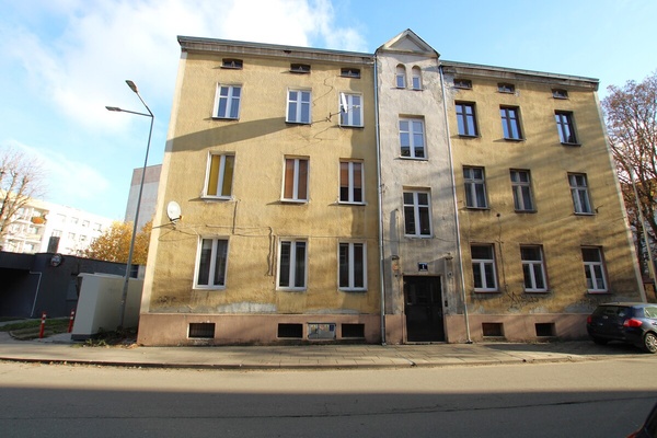 Elbląg NIERUCHOMOŚCI ANNA KRASZEWSKA  Mieszkanie do generalnego remontu w centrum miasta  ul. Odzieżowa