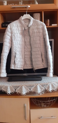 Elbląg Oddam odzież damską widoczna na zdjęciach za symboliczne 30zl. .. .. .są kurteczki, leginsy, koszulki,