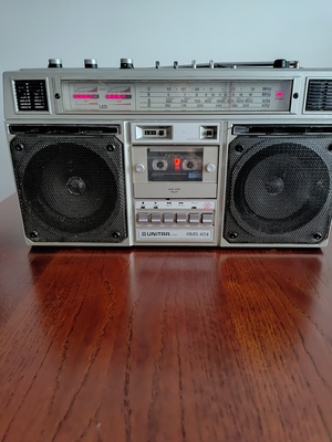 Elbląg Sprzedam sprzęt elektroniczny z czasów PRL sprawny; Radiomagnetofon RMS 404 sprawny w dobrym stanie w cenie
