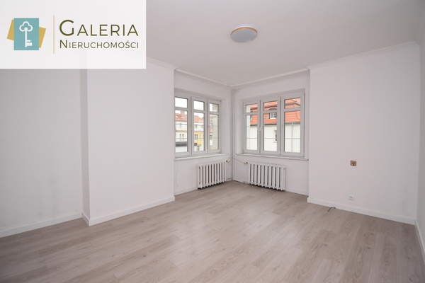 Elbląg GALERIA NIERUCHOMOŚCIZ pasji i miłości do nieruchomościNa sprzedaż: Słoneczne dwupokojowe mieszkanie | centrum