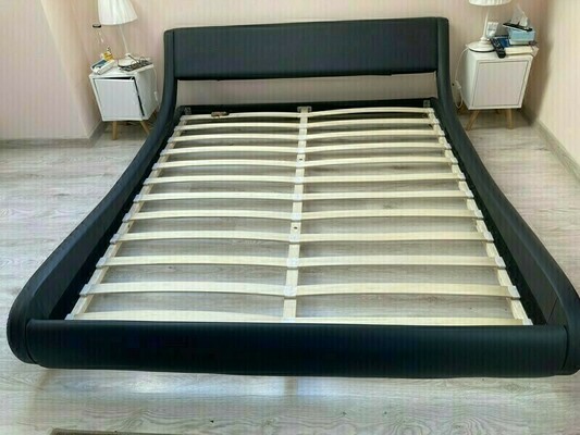 Elbląg Sprzedam łóżko tapicerowane firmy MWM. 