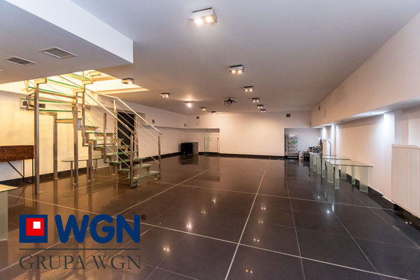 Elbląg WGN Nieruchomości oddział Elbląg prezentuję Państwu na wynajem lokal w Elblągu o pow.141,10 m2,pomieszczenie
