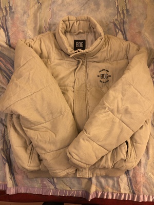 Elbląg Sprzedam kurtke BDG Urban Outfitters, ocieplana w środku, sztruksowa na zewnątrz w rozmiarze L, w kolorze