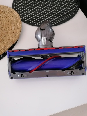 Elbląg Sprzedam nową elekroszczotke dyson v8