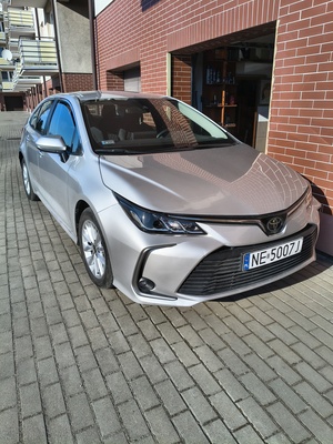 Elbląg Toyota corolla sedan 2021r. Poj. 1490cm benzyna, 125KM, bardzo mały przebieg 72300km, wersja comfort, 6 biegów,