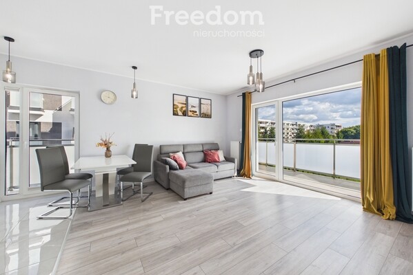 Elbląg FREEDOM NIERUCHOMOŚCIWynajmę mieszkanie - Elbląg. Nowe mieszkanie, południowy balkon i własne miejsce
