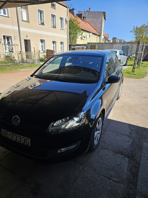 Elbląg Sprzedam auto marki VOLKSWAGEN model Polo V rocznik 2011 stan taki sobie, co było w nim robione jest na