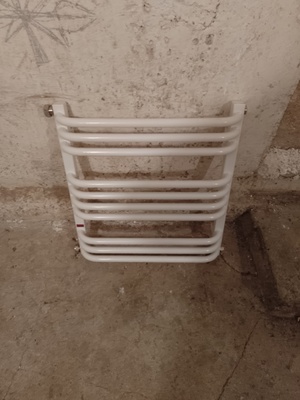 Elbląg Sprzedam grzejnik łazienkowy 50/55 biały cena 80zl.