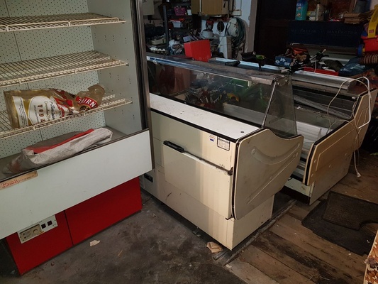 Elbląg Oddam za darmo do wyzłomowania 4 duże, stare lodówko-chłodziarki sklepowe. Odbiór osobisty Elbląg Proszę o