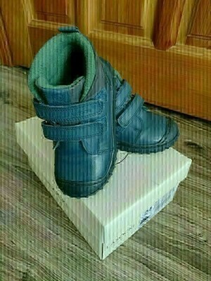 Elbląg Sprzedam trzewiki dla chłopca firmy Lasocki, rozmiar 24,długość wkładki wewnątrz 15,5 cm. Ocieplane polarem