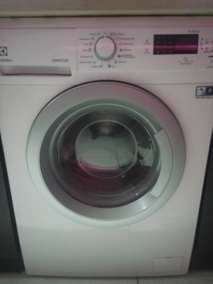 Elbląg Sprzedam pralkę Elektrolux Compactcare sprawna, uszkodzone łożysko.