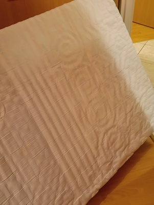 Elbląg Oddam za kawę gruby materac 90 x 200 cm w dobrym stanie.