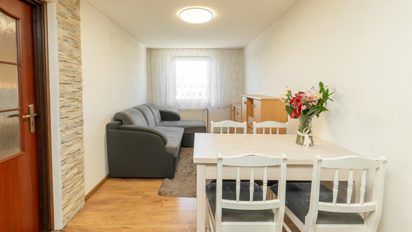 Elbląg &nbsp; TO MY SPRZEDAJEMYNIERUCHOMOŚCI W TYM MIEŚCIEBIURO NIERUCHOMOŚCIAMERICAN HOMESPRZEDAM - 3 POKOJE -