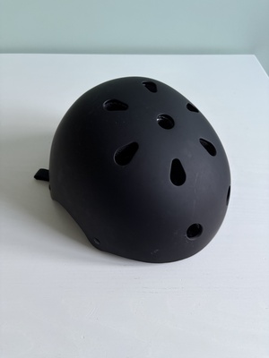 Elbląg na sprzedaż kask dziecięcy firmy COOLSLIDE rozmiar S (53-55cm)