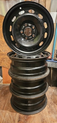Elbląg Oddam za dużą czekoladę 4szt. felgi stalowe 6Jx15ET52,5 w bardzo dobrym stanie. Używane były sezonowo do Forda