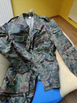 Elbląg Mundur wojskowy polowy. Bluza+ spodnie. Rozmiar 104/178.Nowy.