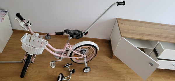 Elbląg Sprzedam rowerek dziecięcy dla dziewczynki w bardzo dobrym stanie.