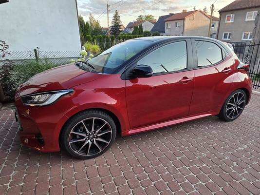 Elbląg Sprzedam Toyotę Yaris GR Sport, którą kupiłam z salonu w maju 2024r. Stan idealny, z małym przebiegiem,