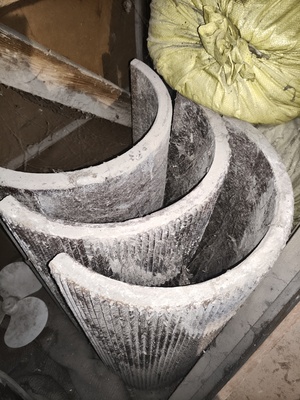 Elbląg Sprzedam koryta kamionkowe, poidła, posiadam siedem sztuk, używane najprawdopodobniej ale w dobrym stanie, całe