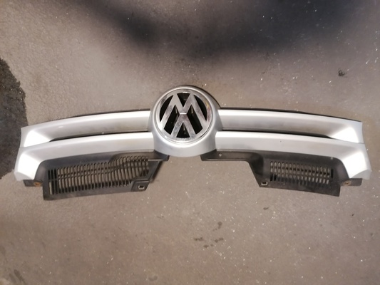 Elbląg Sprzedam atrape przednia golf5