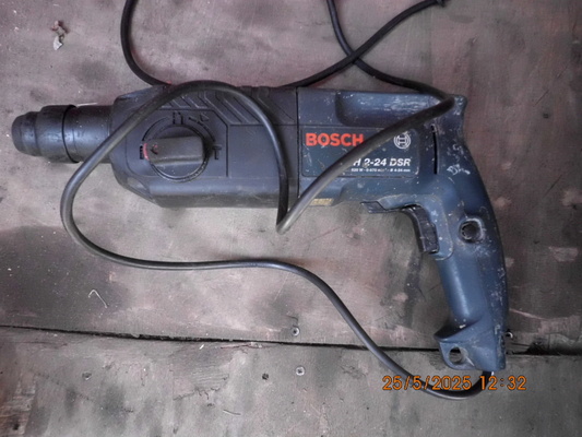 Elbląg Mlotowiertarka Bosch GBH 2-24 DSR
3 funkcje: wiercenie, wiercenie z udarem, kucie. Obroty lewo prawo. Przylacze