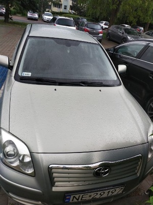 Elbląg Sprzedam Toyotę Avensis sedan 1,8 benzyna.